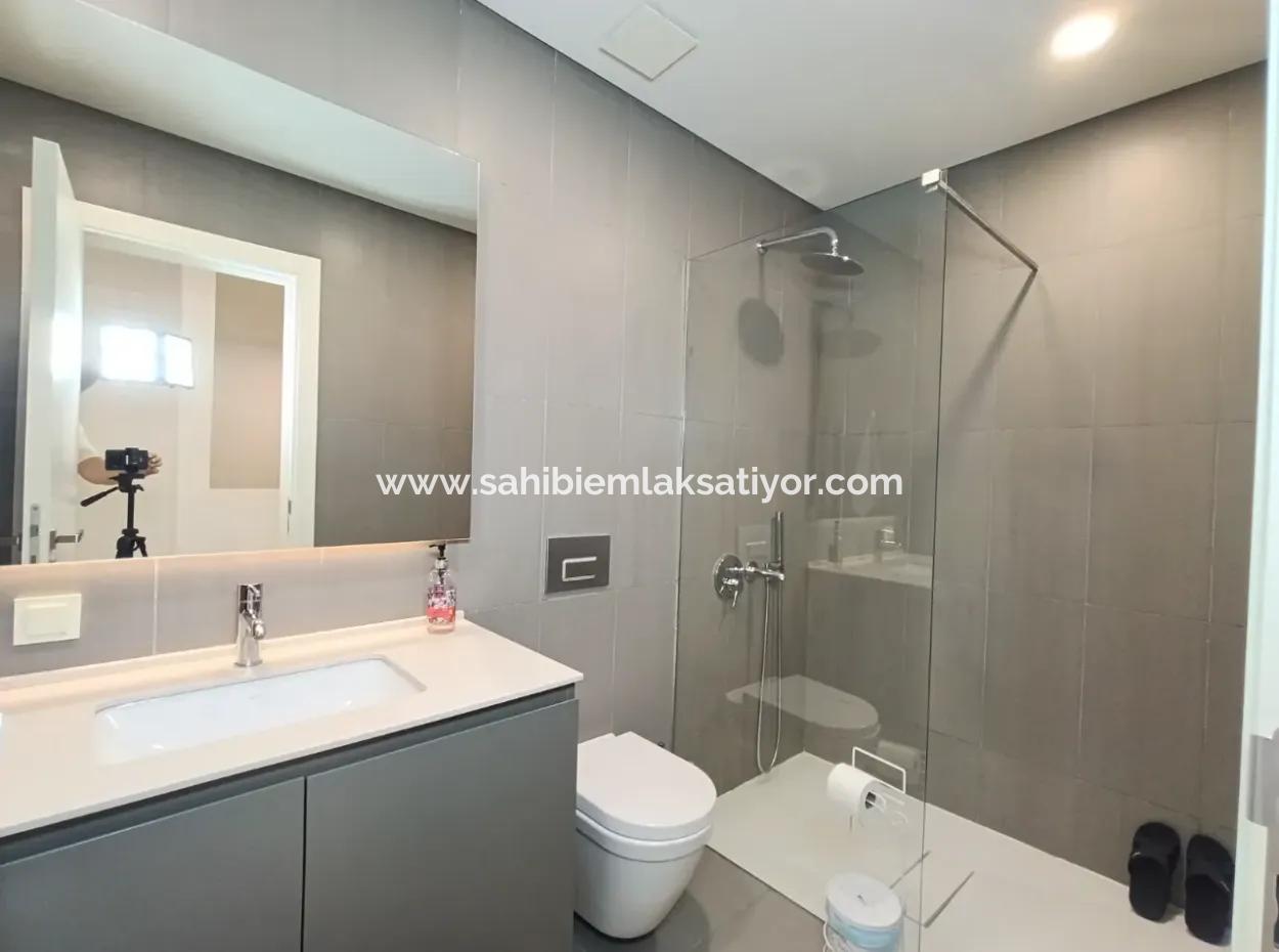 Boş Krediye Uygun Göl Manzaralı İncek Loft Satılık  3+1 Dubleks Peyzaj Manzaralı 2.Kat Daire