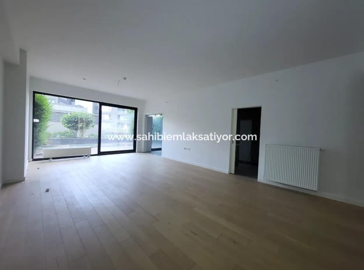 Krediye Uygun Boş İncek Loft Satılık 2,5+1 Peyzaj Manzaralı Bahçe Katı Daire 2 Bahçeli