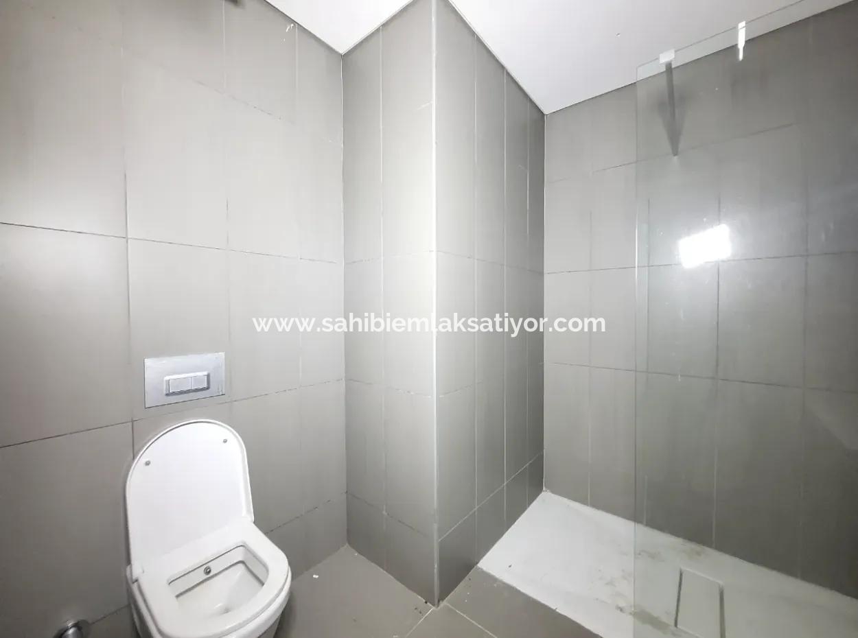 Krediye Uygun Boş İncek Loft Satılık 2,5+1 Peyzaj Manzaralı Bahçe Katı Daire 2 Bahçeli