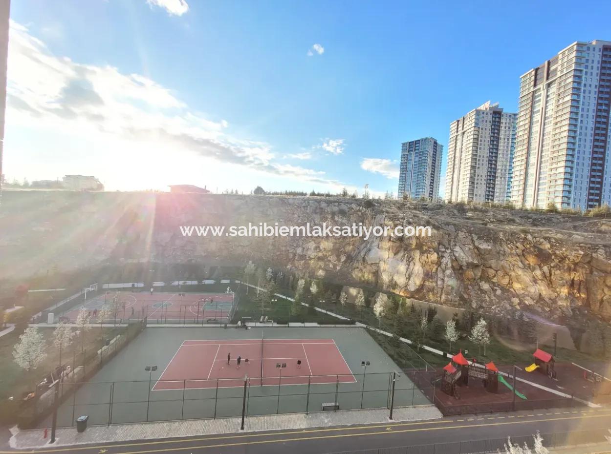 Krediye Uygun Boş İncek Loft Satılık 2,5+1 Peyzaj Manzaralı Bahçe Katı Daire 2 Bahçeli