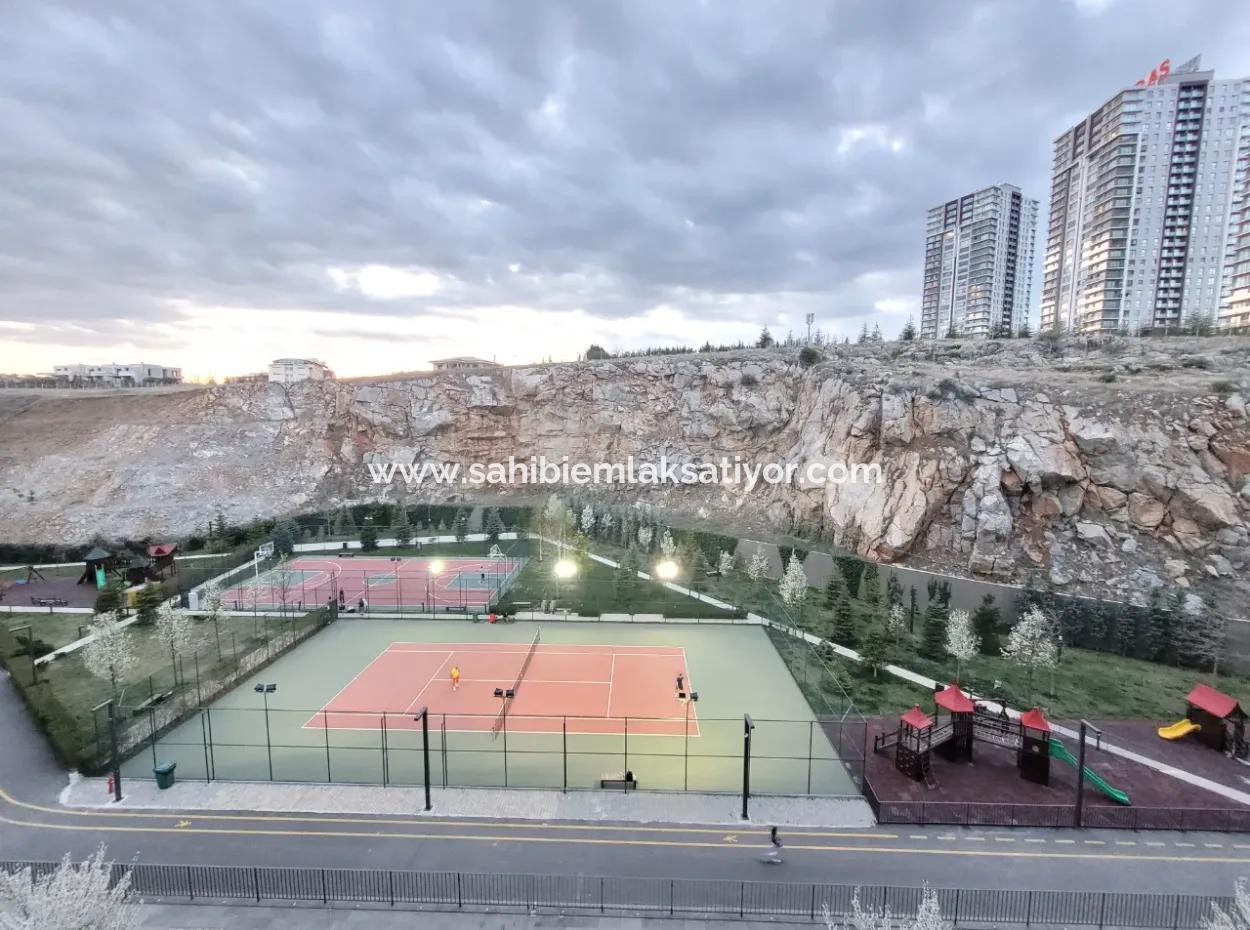 Krediye Uygun Boş İncek Loft Satılık 2,5+1 Peyzaj Manzaralı Bahçe Katı Daire 2 Bahçeli