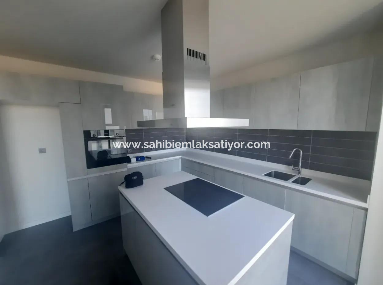 Beytepe İncek Bulvar Loft Satılık 5+1 12.Kat Kiracısız Daire