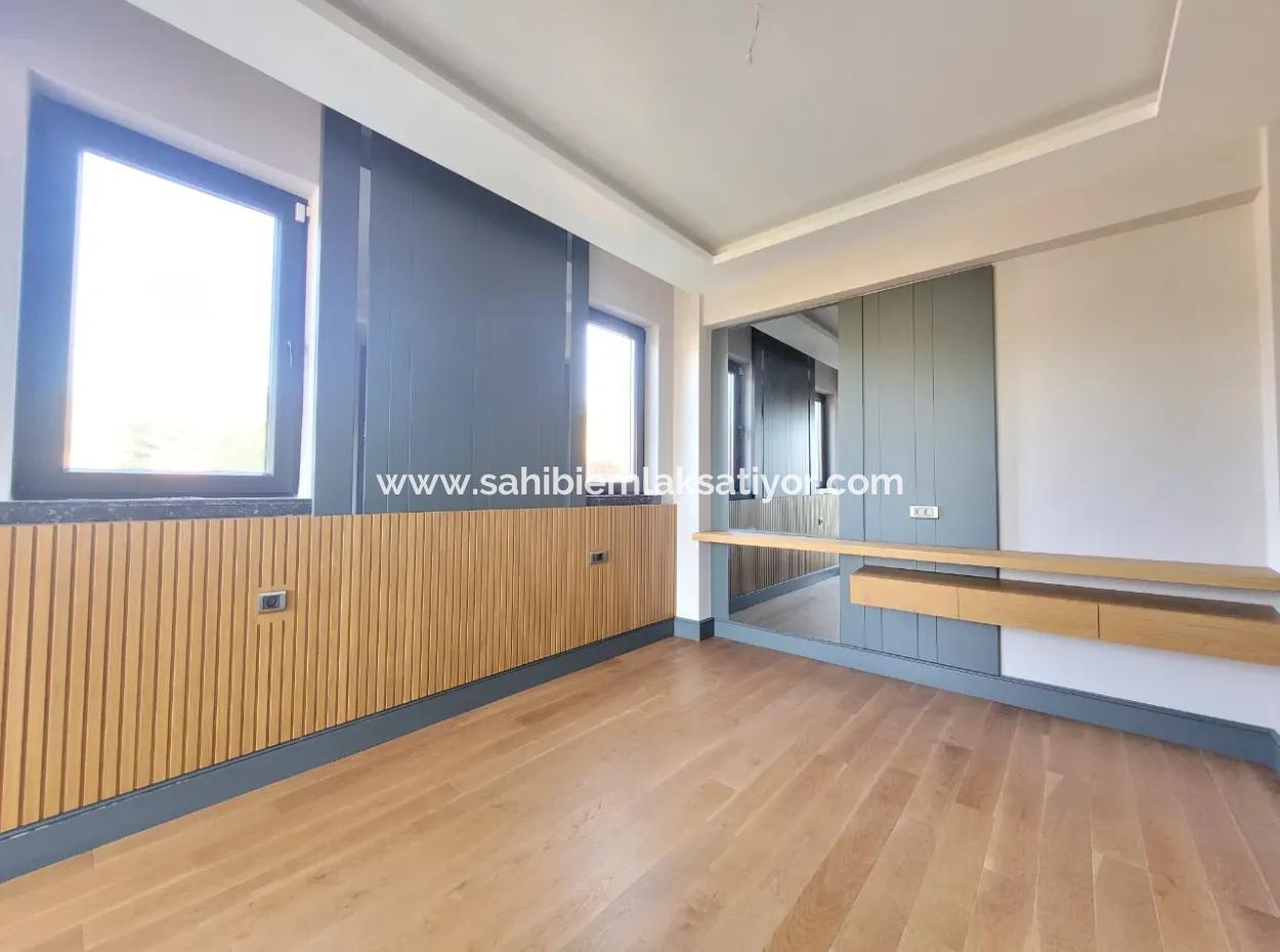 İncek 800 M²  Arsa Da Lüks Dubleks Villa 4+2  İncek Mahallesi Gölbaşı Ankara Türkiye
