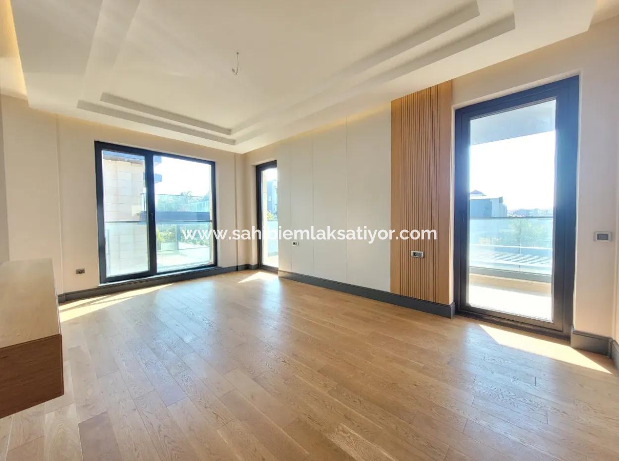 İncek 800 M²  Arsa Da Lüks Dubleks Villa 4+2  İncek Mahallesi Gölbaşı Ankara Türkiye