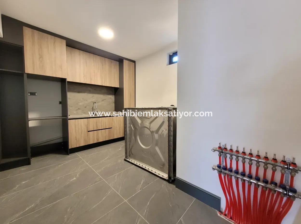 İncek 800 M²  Arsa Da Lüks Dubleks Villa 4+2  İncek Mahallesi Gölbaşı Ankara Türkiye