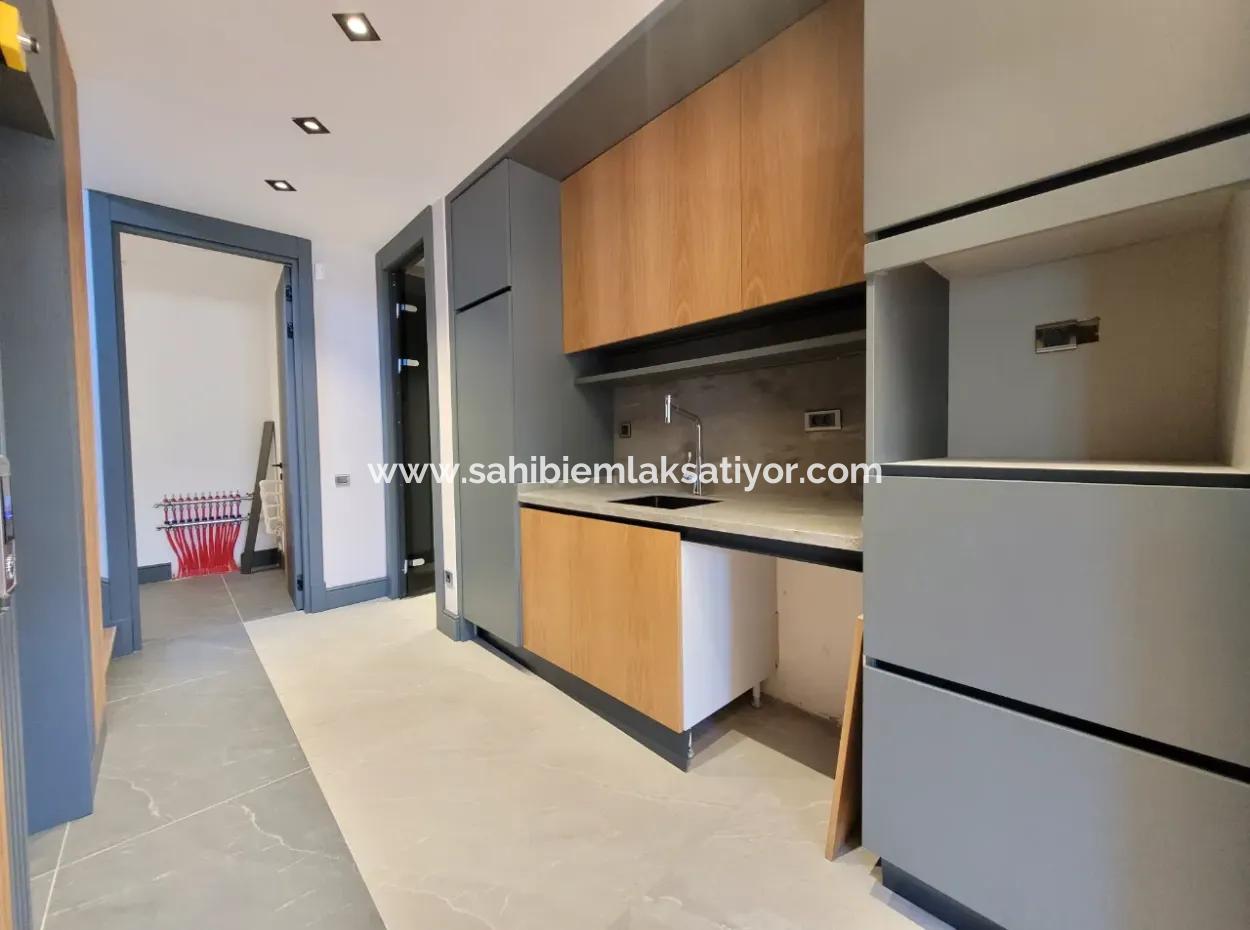 İncek 800 M²  Arsa Da Lüks Dubleks Villa 4+2  İncek Mahallesi Gölbaşı Ankara Türkiye