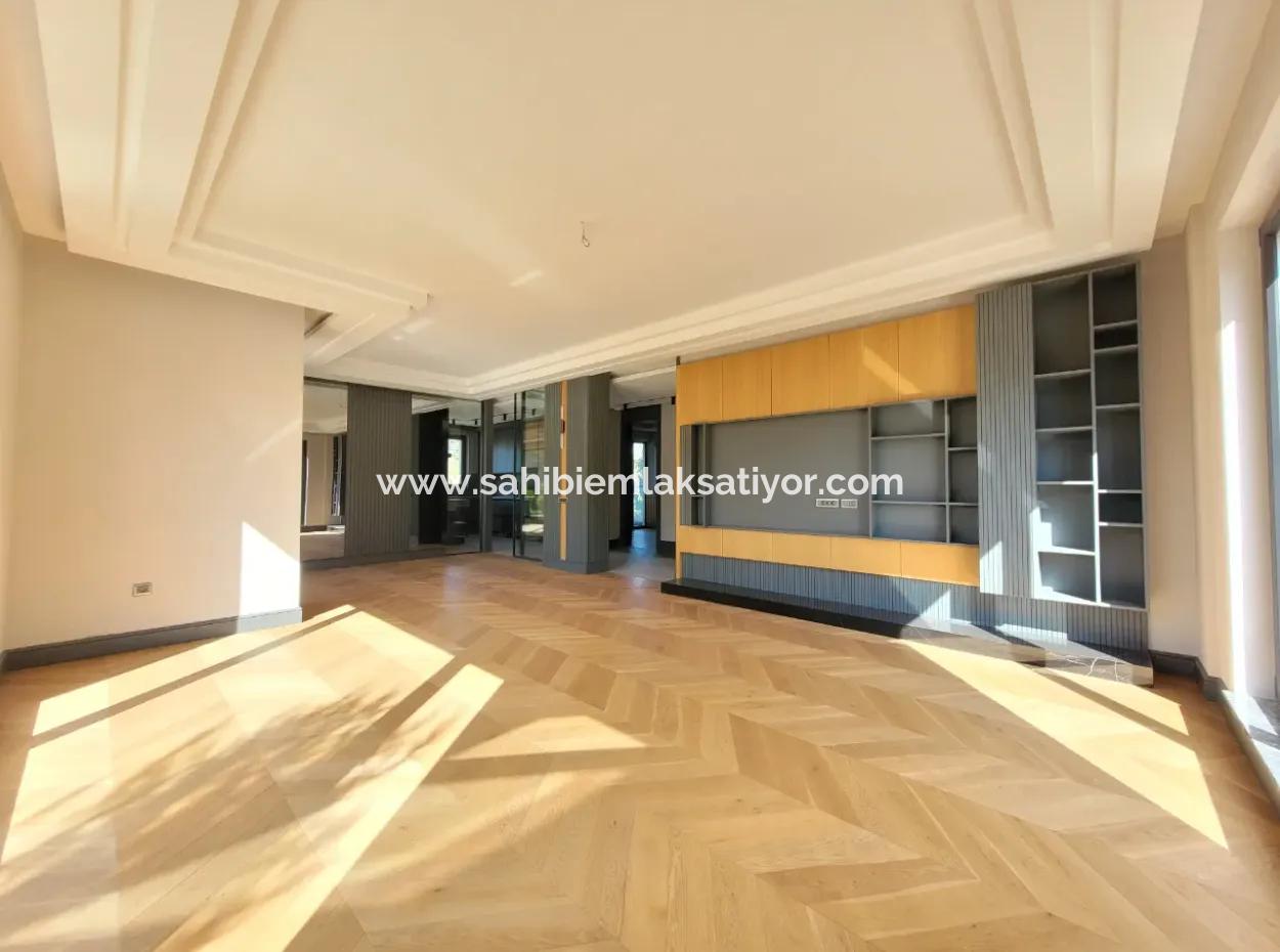 İncek 800 M²  Arsa Da Lüks Dubleks Villa 4+2  İncek Mahallesi Gölbaşı Ankara Türkiye