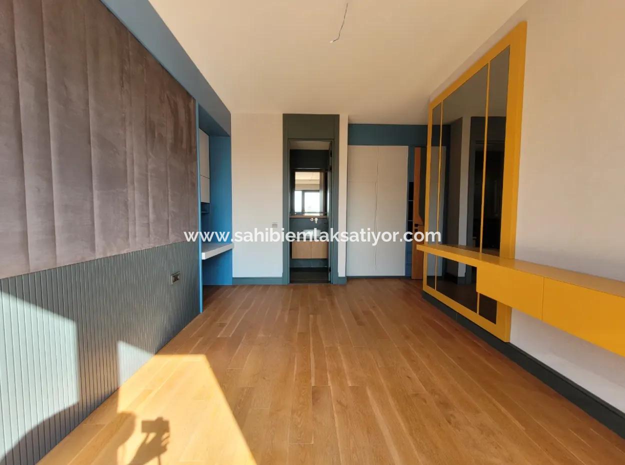 İncek 800 M²  Arsa Da Lüks Dubleks Villa 4+2  İncek Mahallesi Gölbaşı Ankara Türkiye