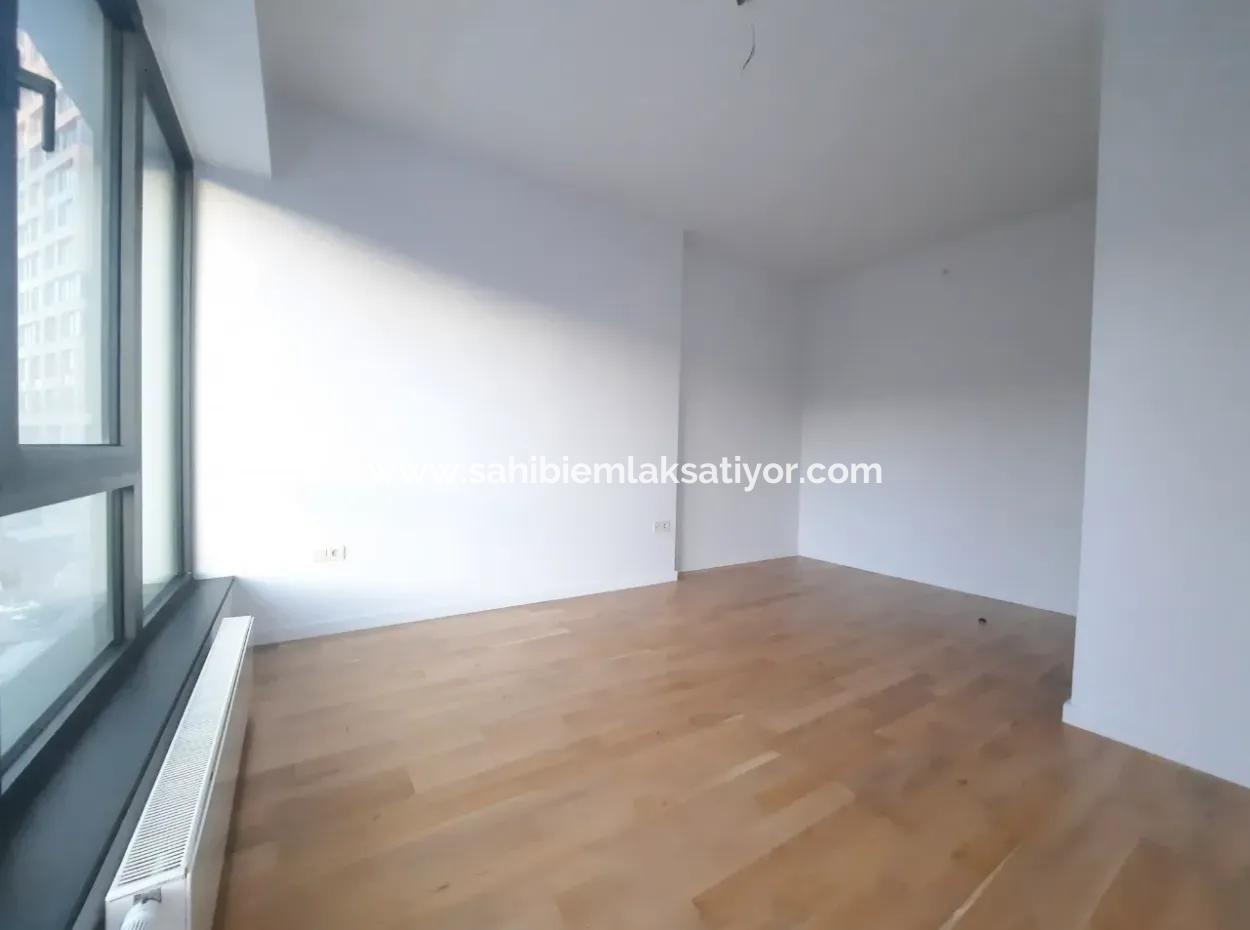 Krediye Uygun İncek Loft Satılık  2+1 Dubleks Şehir Manzaralı 2.Kat Daire