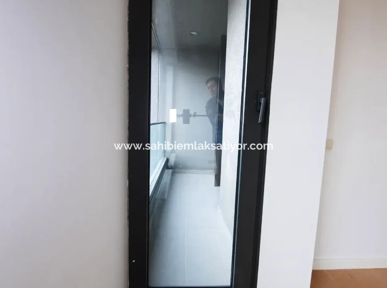 Göl Manzaralı Krediye Uygun İncek Loft Satılık  3+1 Dubleks Peyzaj Manzaralı 2.Kat Daire