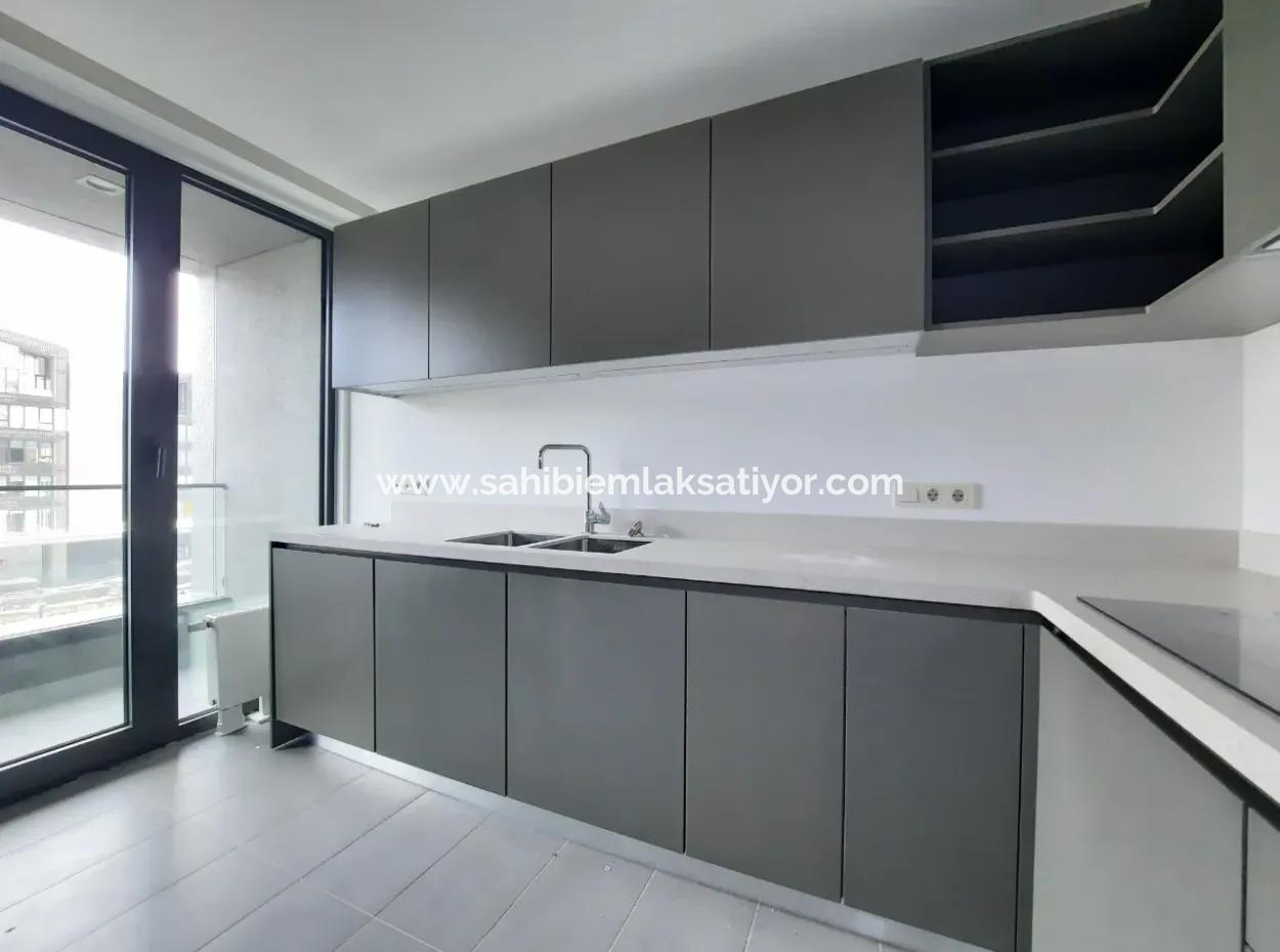 Göl Manzaralı Krediye Uygun İncek Loft Satılık  3+1 Dubleks Peyzaj Manzaralı 2.Kat Daire