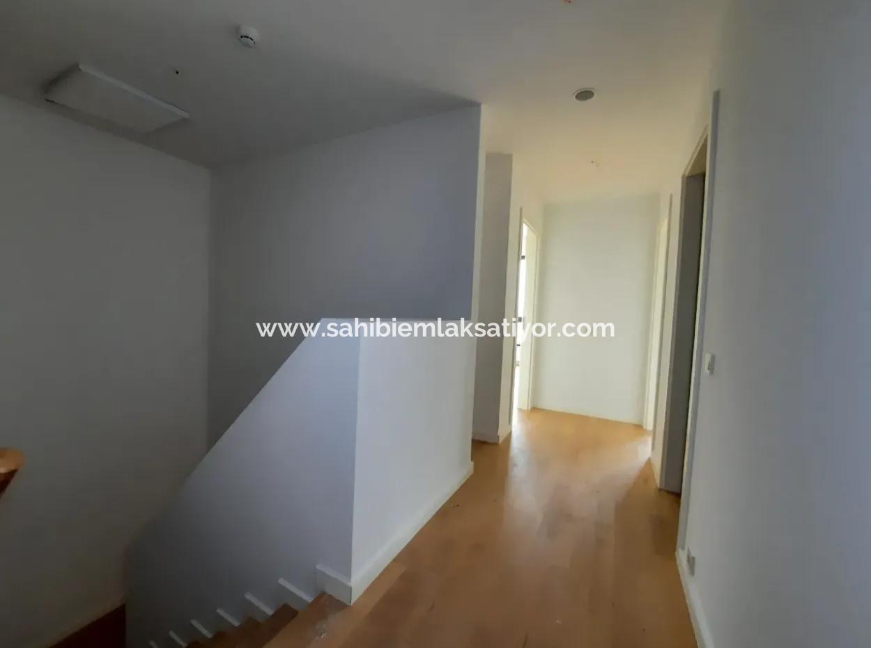 Göl Manzaralı Krediye Uygun İncek Loft Satılık  3+1 Dubleks Peyzaj Manzaralı 2.Kat Daire