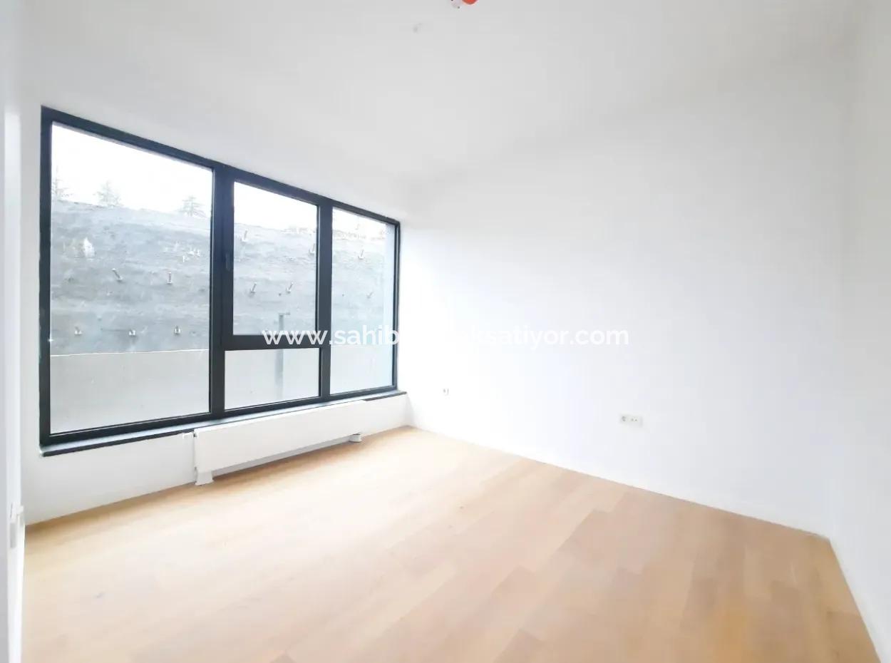 İncek Loft Satılık  4+1  Peyzaj Manzaralı  180 M² 2.Kat Daire