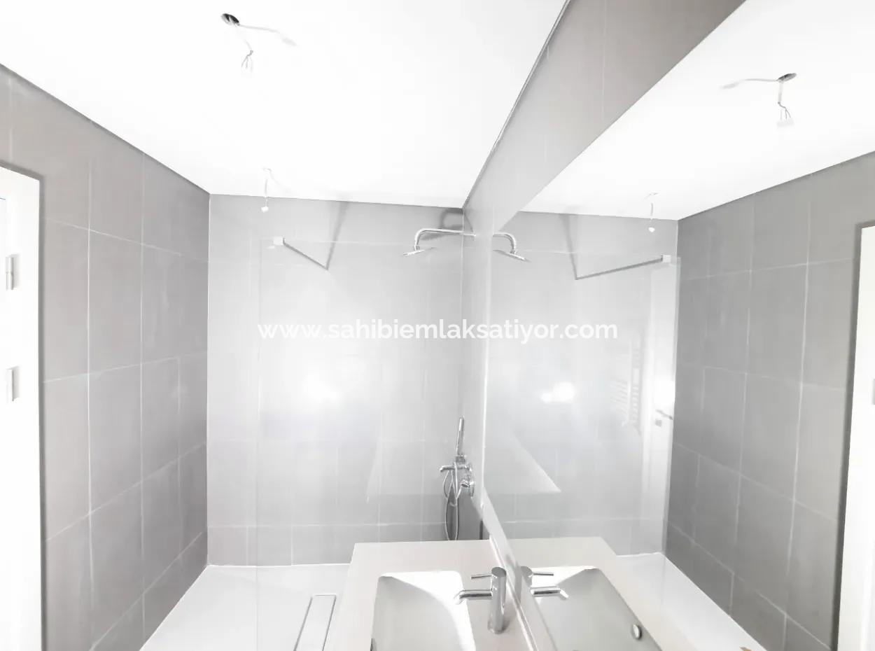 İncek Loft Satılık  4+1  Peyzaj Manzaralı  180 M² 2.Kat Daire