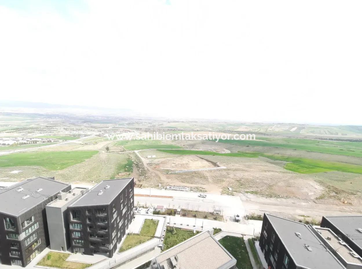 Kiracısız İncek Loft Satılık  5,5+1  Göl Manzaralı 14.Kat Daire