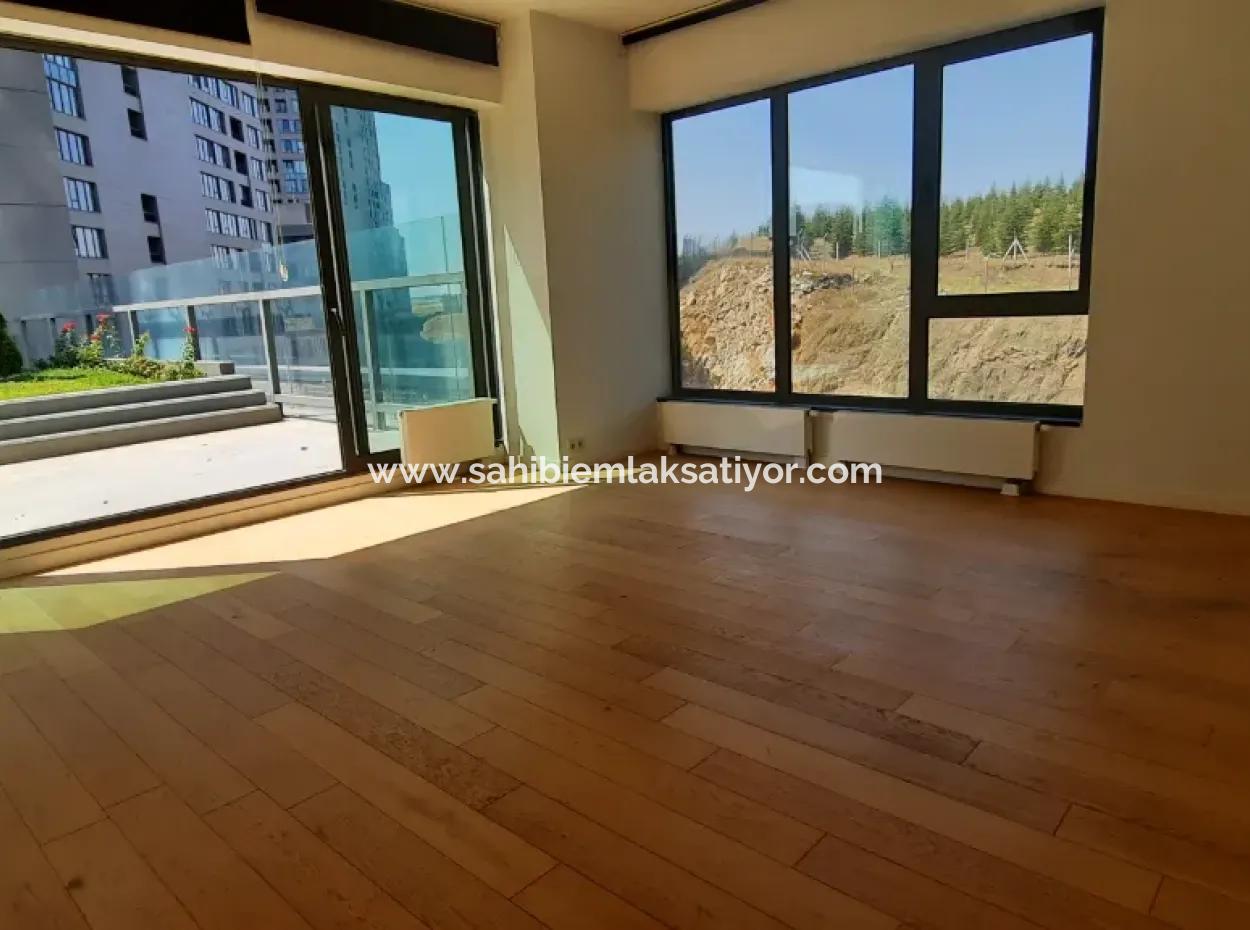 İncek Loft Satılık Teraslı  3+1 Şehir Manzaralı 3.Kat Daire