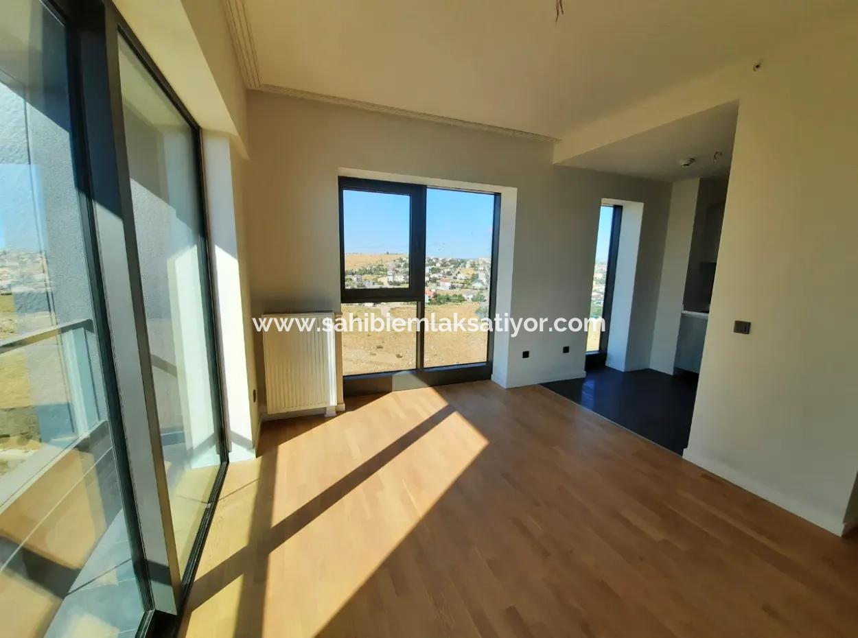 Boş Beytepe İncek Bulvar Loft Satılık 1+1 46 M² 9.Kat Göl Manzaralı Daire