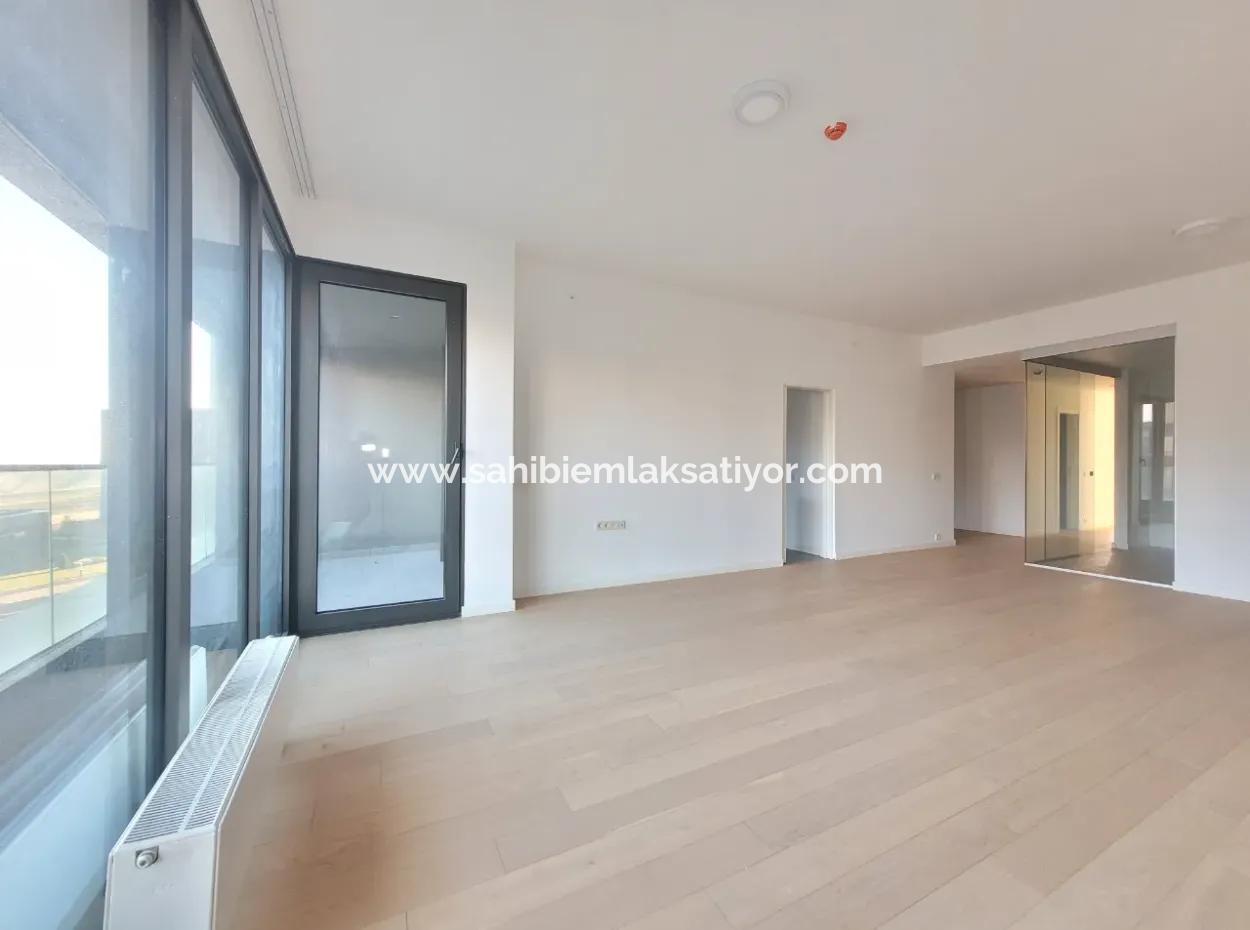 İncek Loft Satılık 2,5+1 Peyzaj Manzaralı 2.Kat Daire