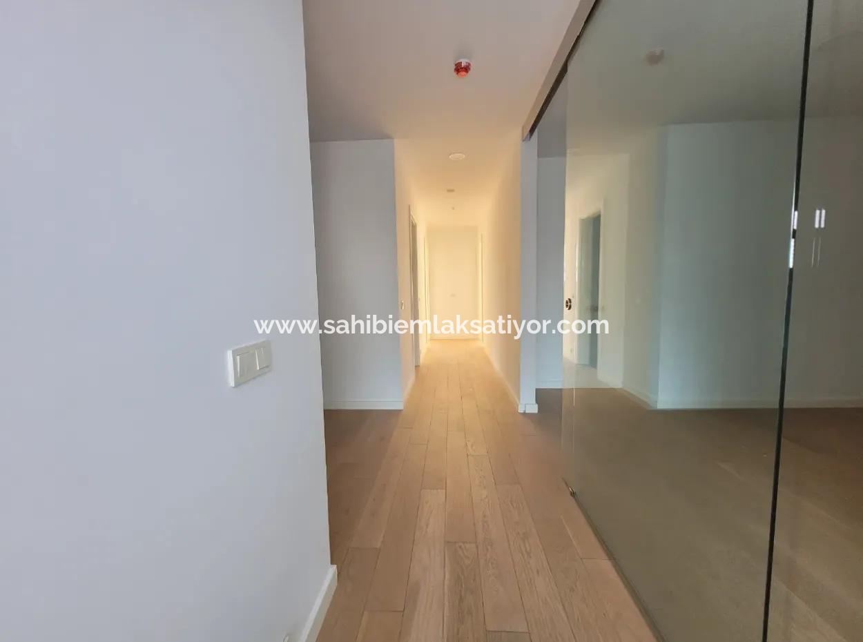 İncek Loft Satılık 2,5+1 Peyzaj Manzaralı 3.Kat Daire