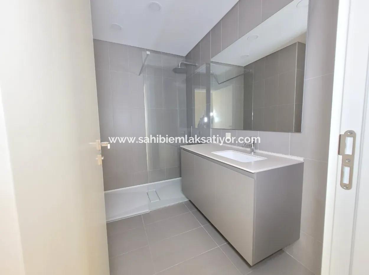 İncek Loft Satılık 2,5+1 Peyzaj Manzaralı 3.Kat Daire