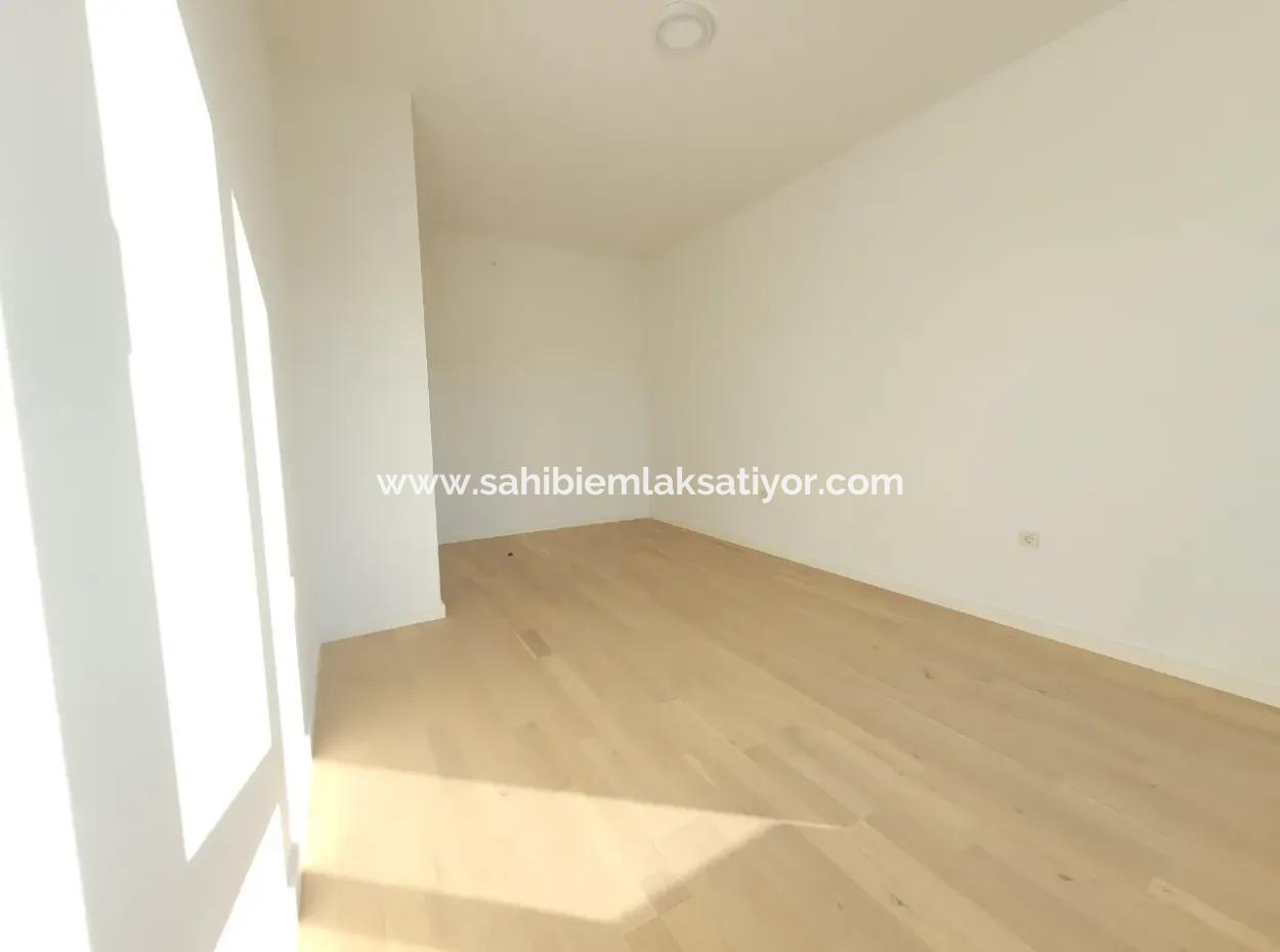 İncek Loft Satılık 2,5+1 Peyzaj Manzaralı 3.Kat Daire