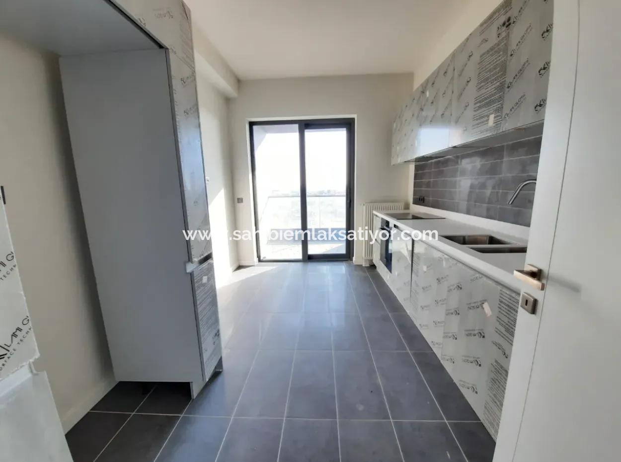 Beytepe İncek Bulvar Loft Satılık 2+1 90 M² 6.Kat Bulvar Manzaralı Daire