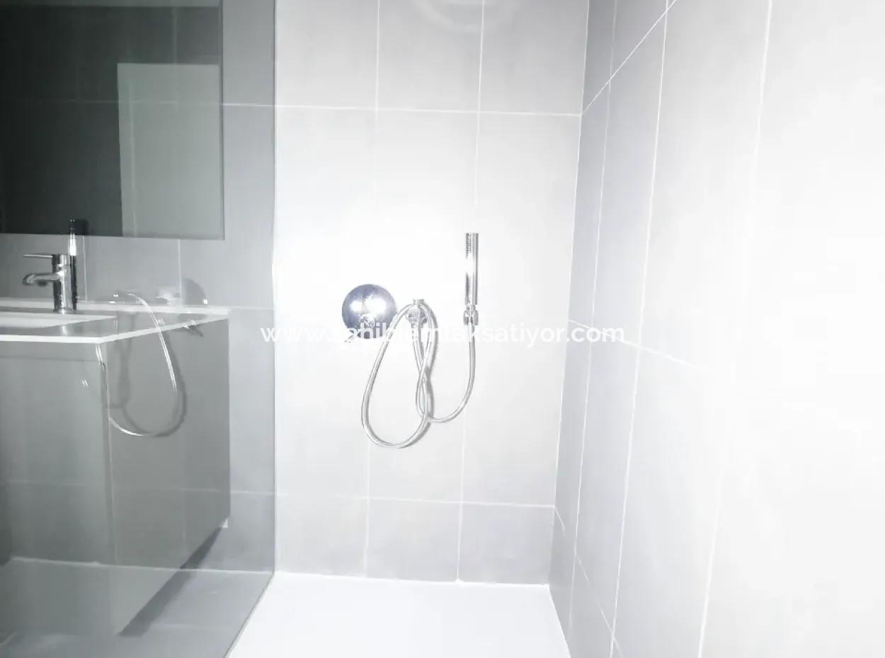 İncek Loft Satılık  4+1  Peyzaj Manzaralı  180 M² Kiracısız 2.Kat Daire