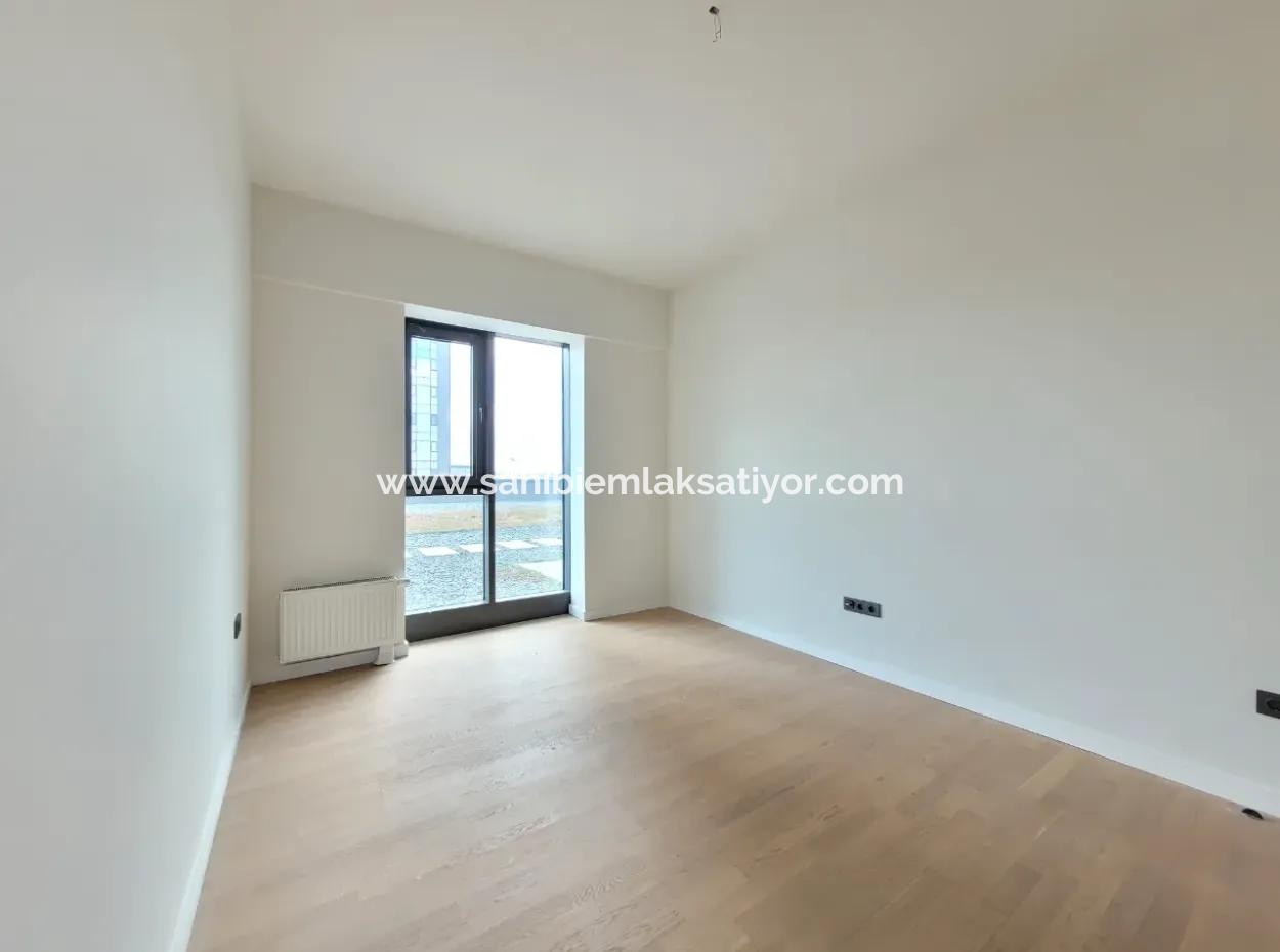 Beytepe İncek Bulvar Loft Satılık 1+1 46 M² 21.Kat Mogan Manzaralı Daire
