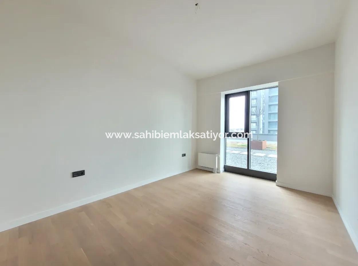 Beytepe İncek Bulvar Loft Satılık 1+1 46 M² 21.Kat Mogan Manzaralı Daire
