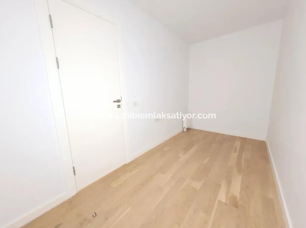 Kiracısız İncek Loft Satılık  5.5+1  Göl Manzaralı 20.Kat Daire