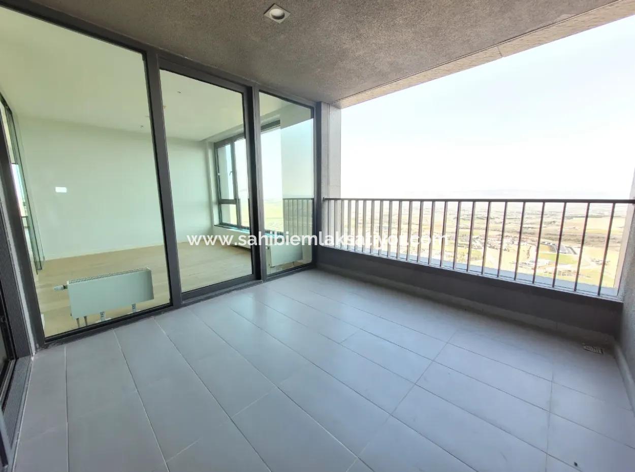 Kiracısız İncek Loft Satılık  5.5+1  Göl Manzaralı 20.Kat Daire