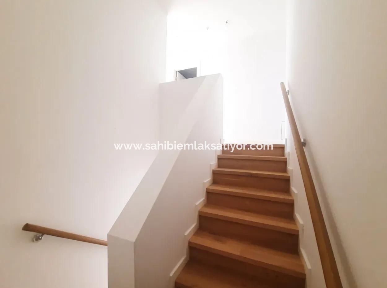 İncek Loft Satılık  3+1 Dubleks Peyzaj Manzaralı 2.Kat Daire
