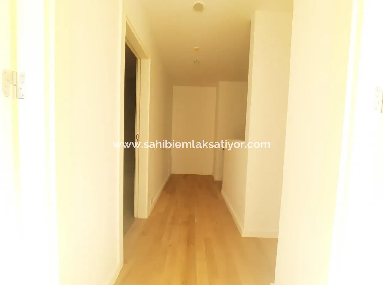 Boş Krediye Uygun İncek Loft Satılık  3+1 Dubleks Peyzaj Manzaralı 1.Kat Daire
