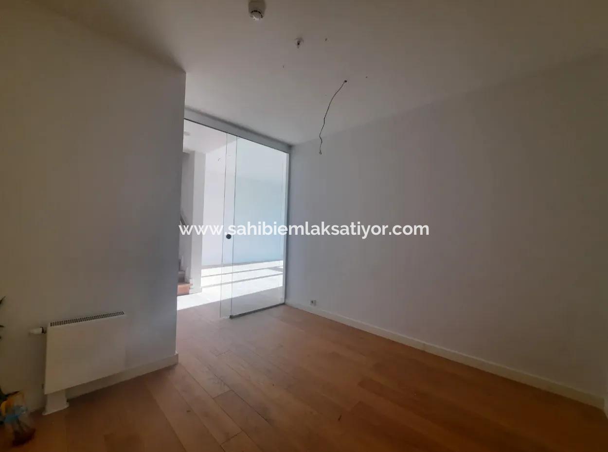 Boş Krediye Uygun İncek Loft Satılık  3+1 Dubleks Peyzaj Manzaralı 1.Kat Daire