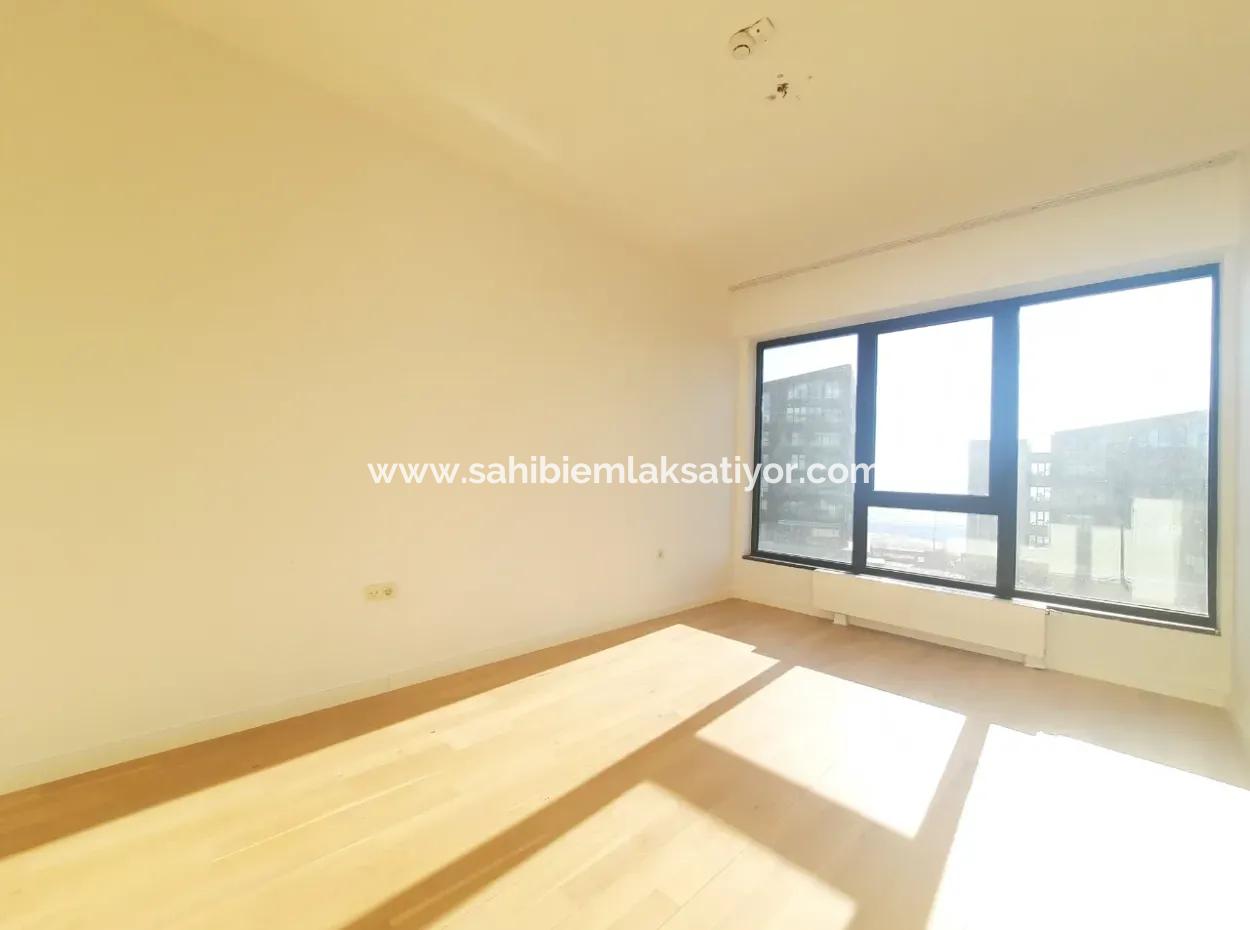 Boş Krediye Uygun İncek Loft Satılık  3+1 Dubleks Peyzaj Manzaralı 1.Kat Daire