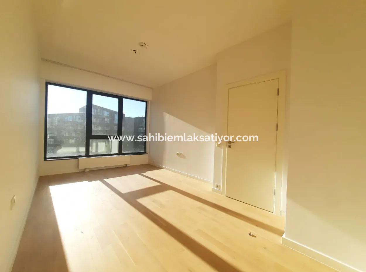 Boş Krediye Uygun İncek Loft Satılık  3+1 Dubleks Peyzaj Manzaralı 1.Kat Daire