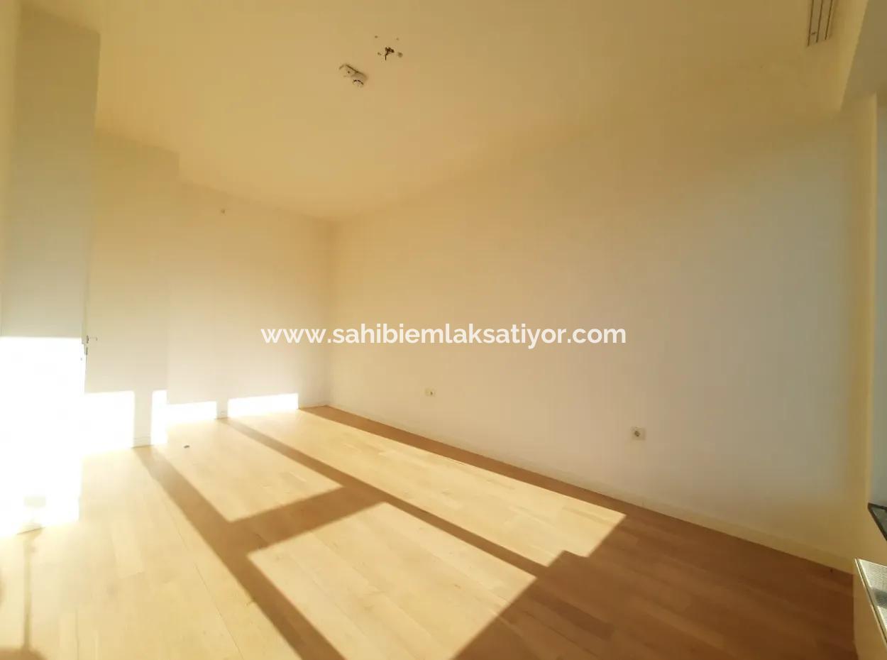 Boş Krediye Uygun İncek Loft Satılık  3+1 Dubleks Peyzaj Manzaralı 1.Kat Daire