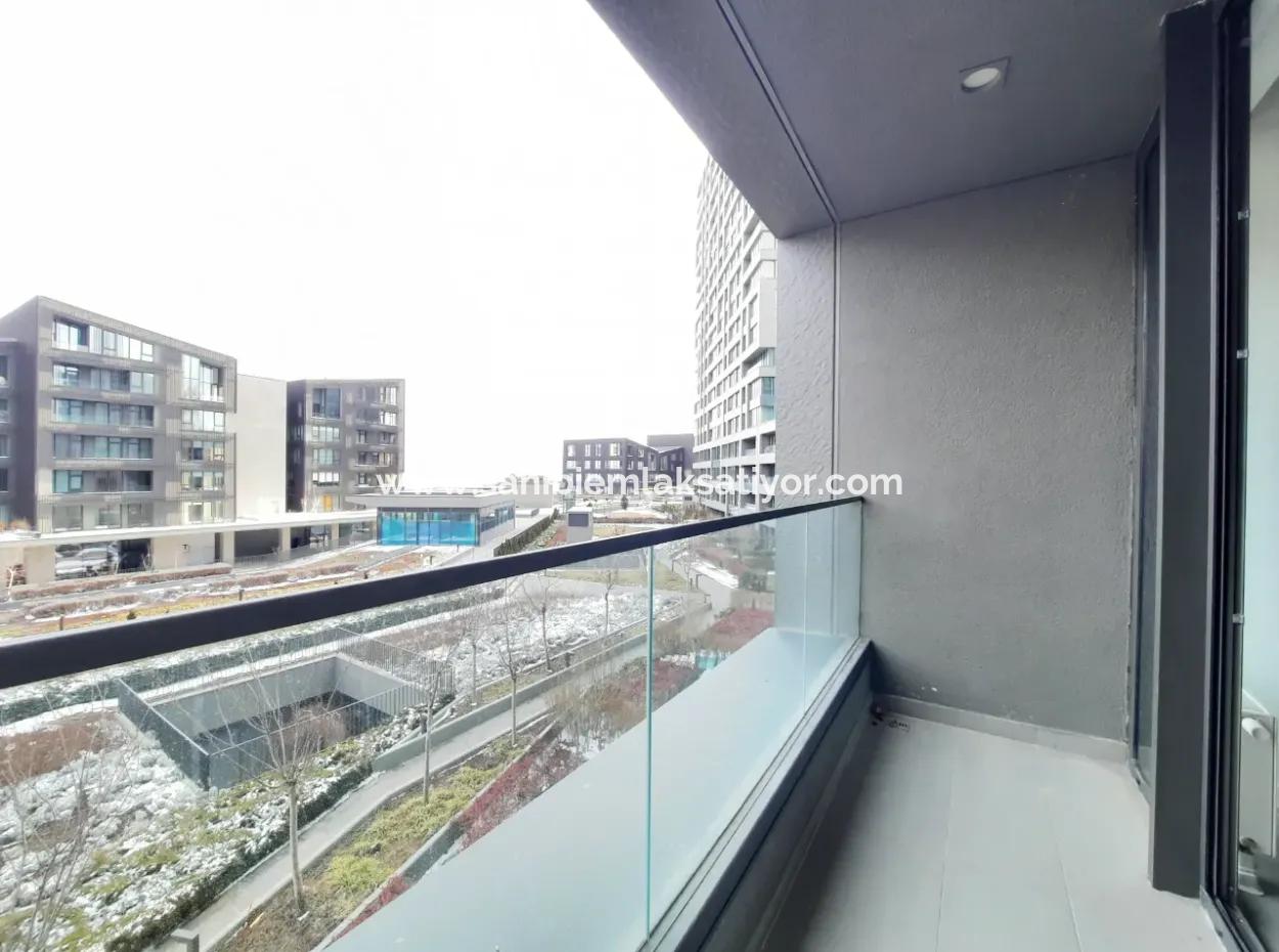 Boş Krediye Uygun İncek Loft Satılık  3+1 Dubleks Peyzaj Manzaralı 1.Kat Daire