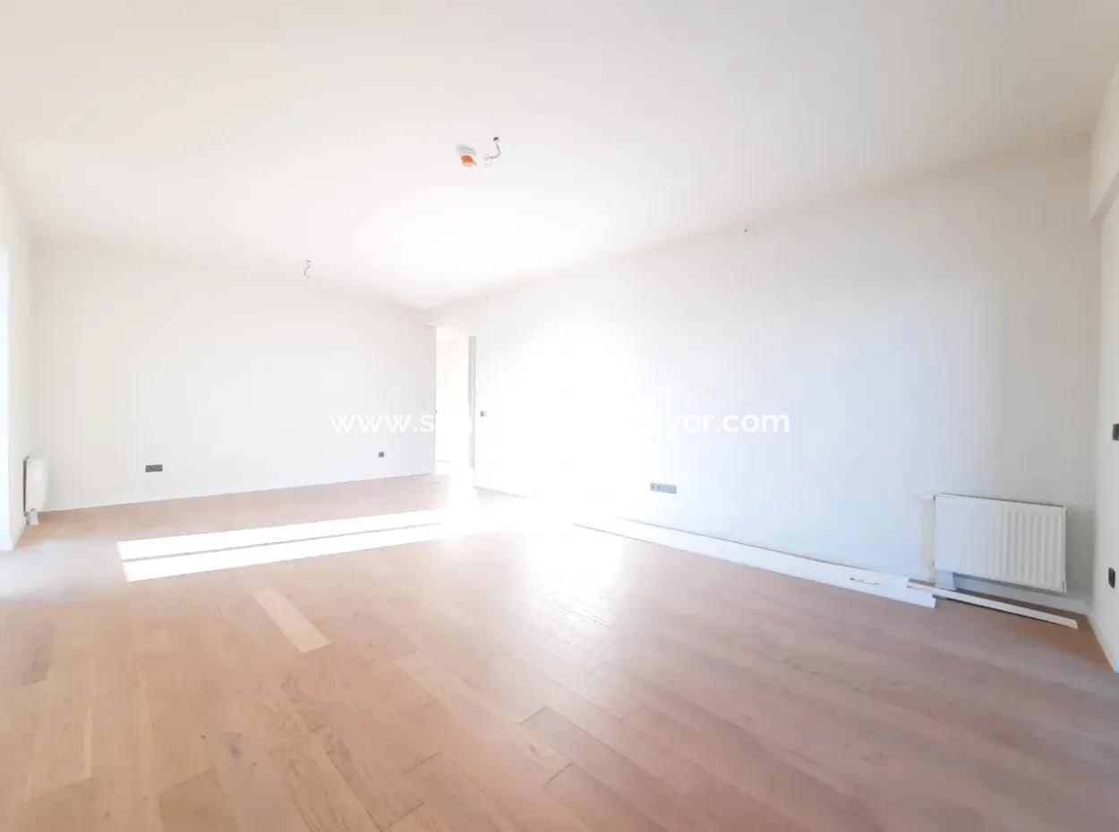 Beytepe İncek Bulvar Loft Satılık 3+1 130 M² 17.Kat Bulvar Manzaralı Daire