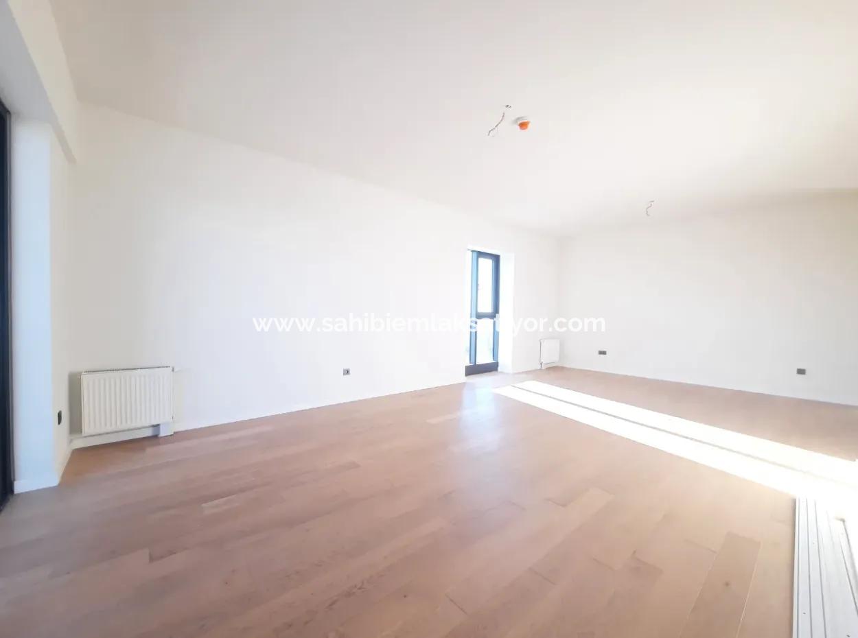Beytepe İncek Bulvar Loft Satılık 3+1 130 M² 17.Kat Bulvar Manzaralı Daire