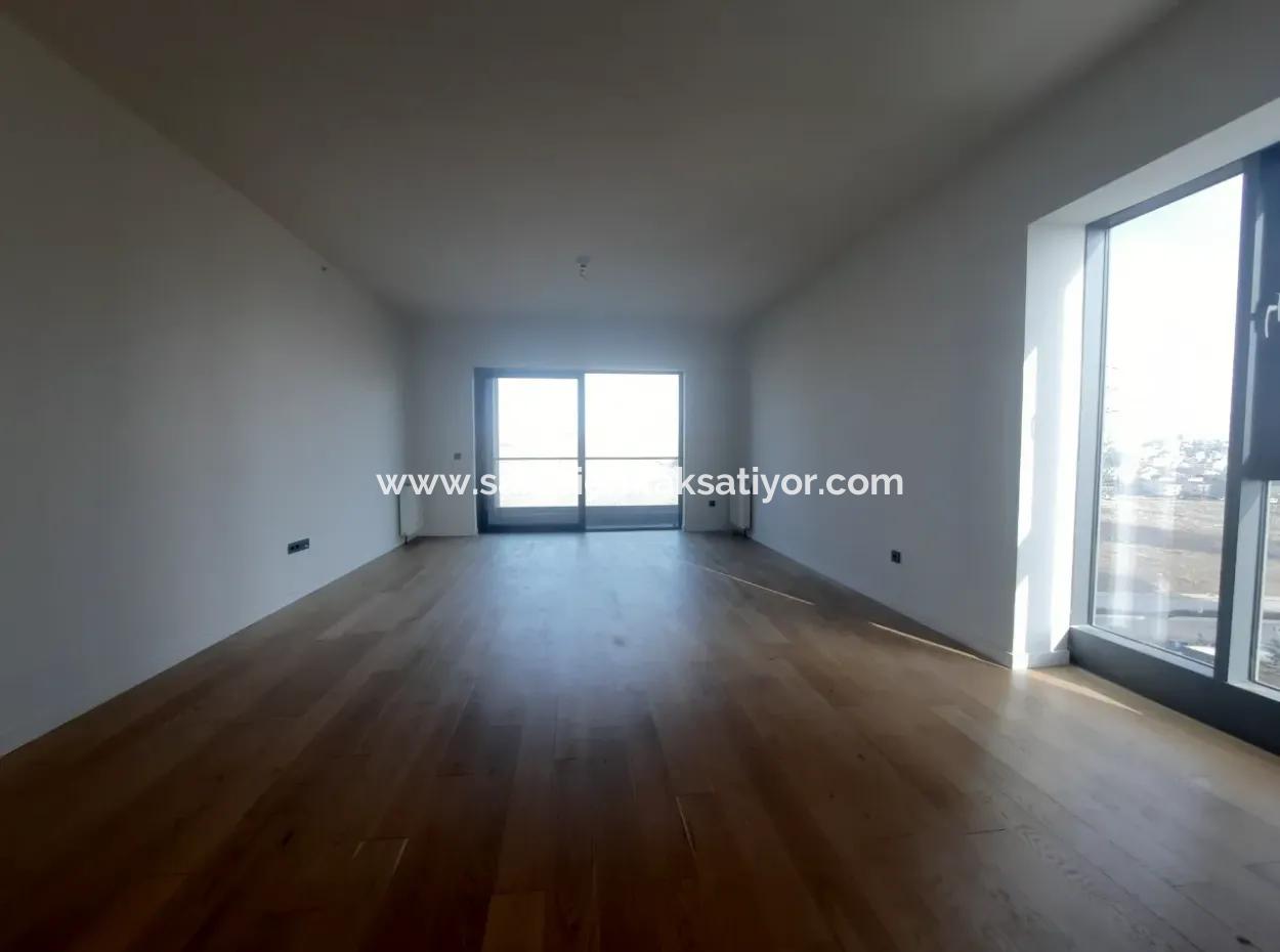 Beytepe İncek Bulvar Loft Satılık 3+1 130 M² 9.Kat Park  Manzaralı Daire