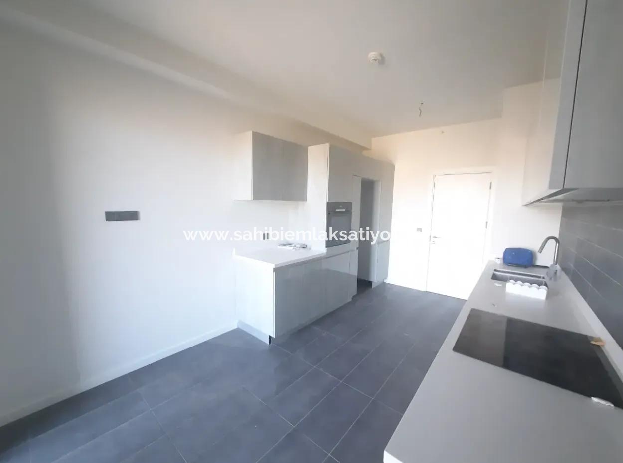 Beytepe İncek Bulvar Loft Satılık 3+1 130 M² 9.Kat Park  Manzaralı Daire