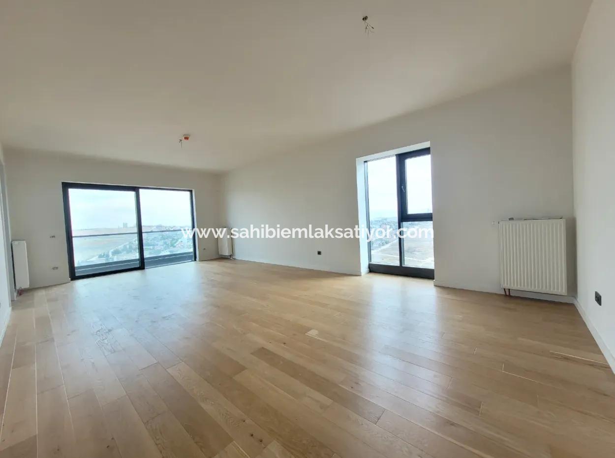 Boş Beytepe İncek Bulvar Loft Satılık 4+1 16.Kat Güney Cephe Daire