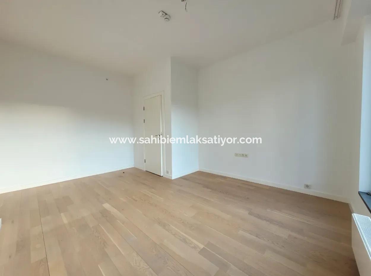 Kiracısız İncek Loft Satılık  2+1 Dubleks Şehir Manzaralı 2.Kat Daire