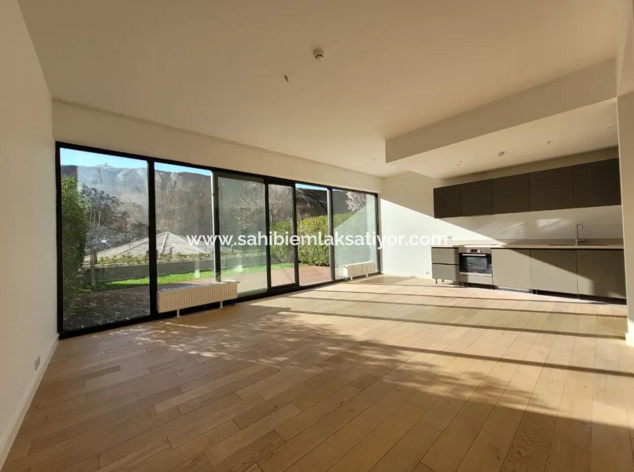 Kiracısız İncek Loft Satılık  2+1 Bahçe Dubleks Şehir Manzaralı Daire