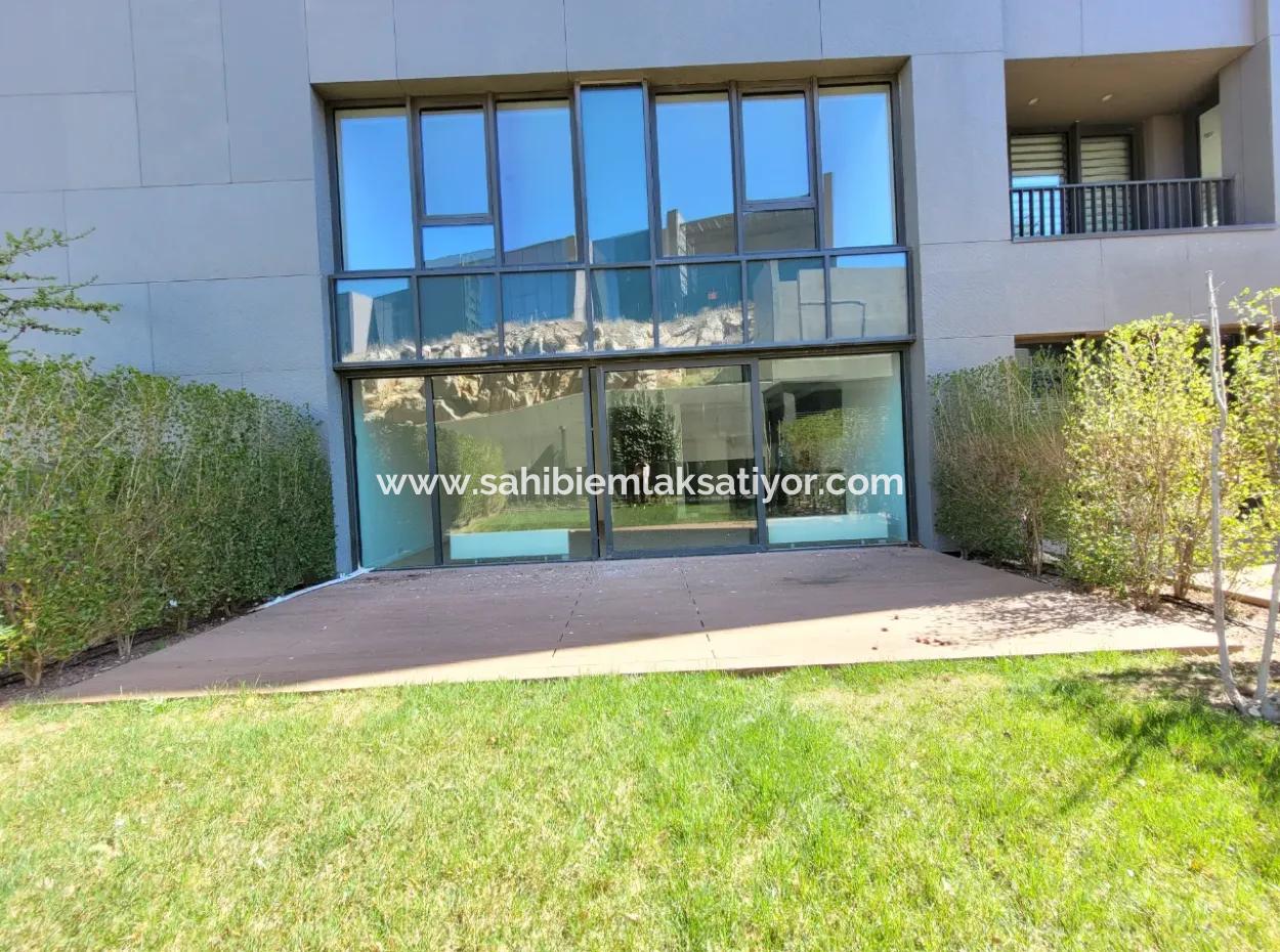 Kiracısız İncek Loft Satılık  2+1 Bahçe Dubleks Şehir Manzaralı Daire