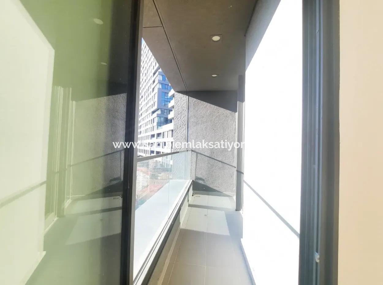 İncek Loft Satılık  3+1 Dubleks Peyzaj Manzaralı 2.Kat Daire