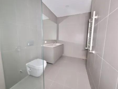Boş Krediye Uygun İncek Loft Satılık 2,5+1 Peyzaj Manzaralı 1.Kat Daire