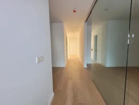 Boş Krediye Uygun İncek Loft Satılık 2,5+1 Peyzaj Manzaralı Kiracısız 2.Kat Daire