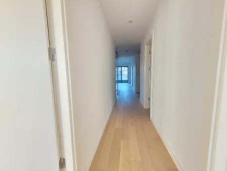 Boş Krediye Uygun İncek Loft Satılık 2,5+1 Peyzaj Manzaralı Kiracısız 2.Kat Daire
